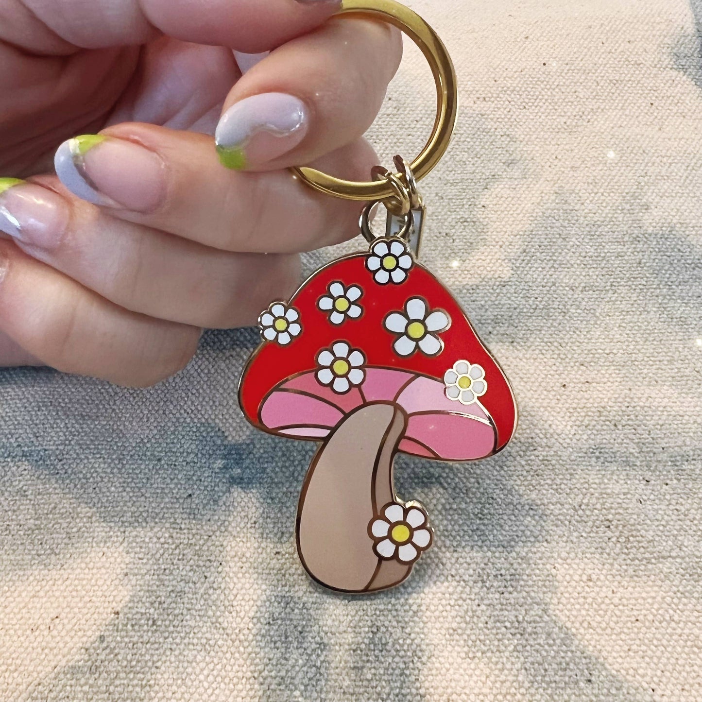 Daisy Mushroom Keychain