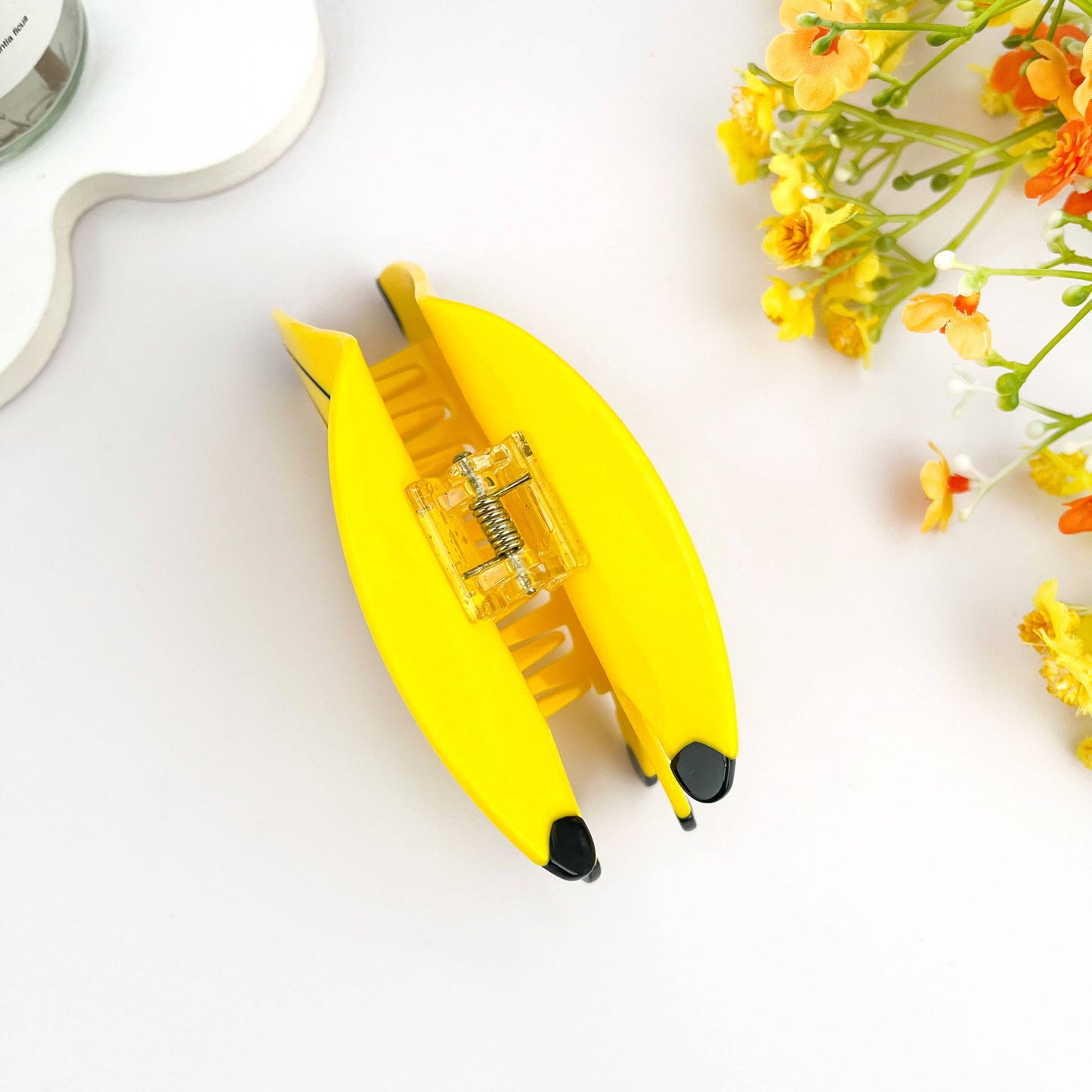 Banana Hair Claw