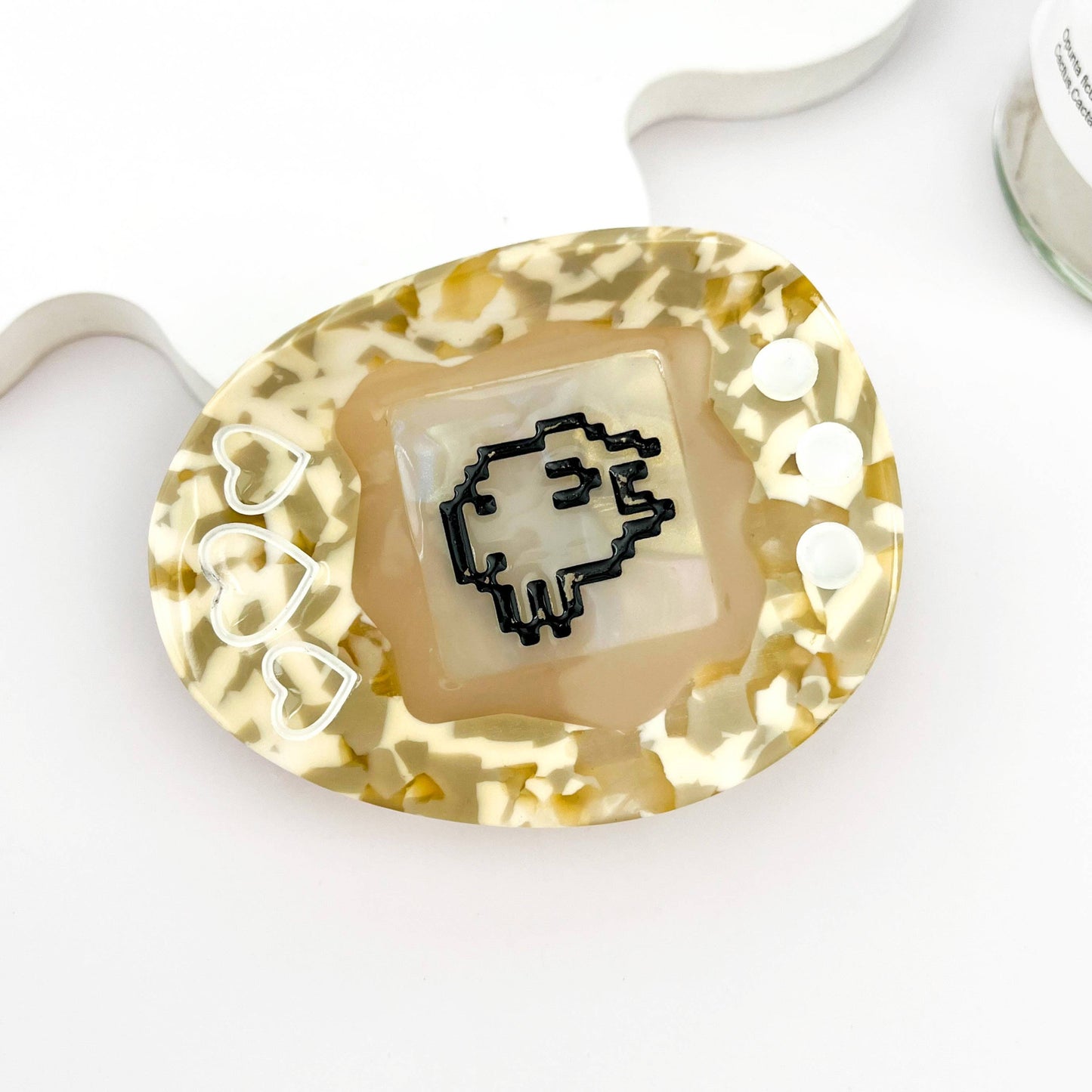 Tamagotchi Hair Claw: Beige