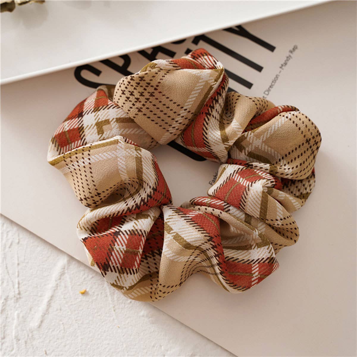 Plaid Scrunchie - Latte