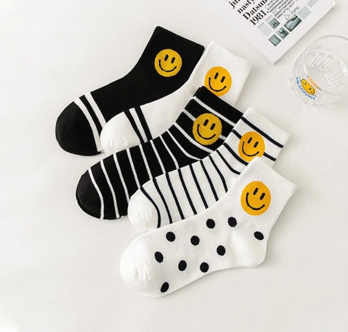 Black 2 Striped Smiley Face Sockd